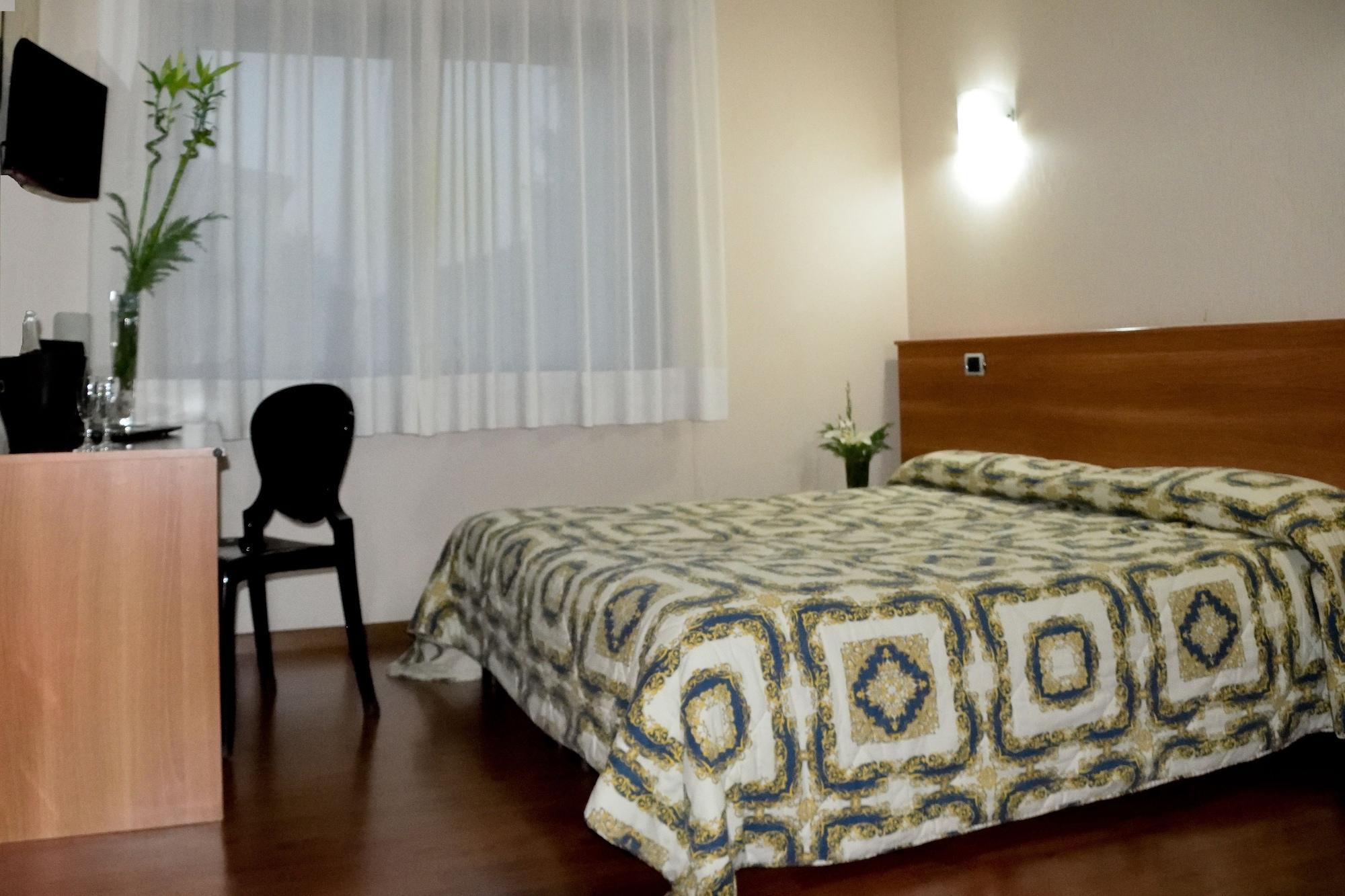 Nuova Hotel 3*
